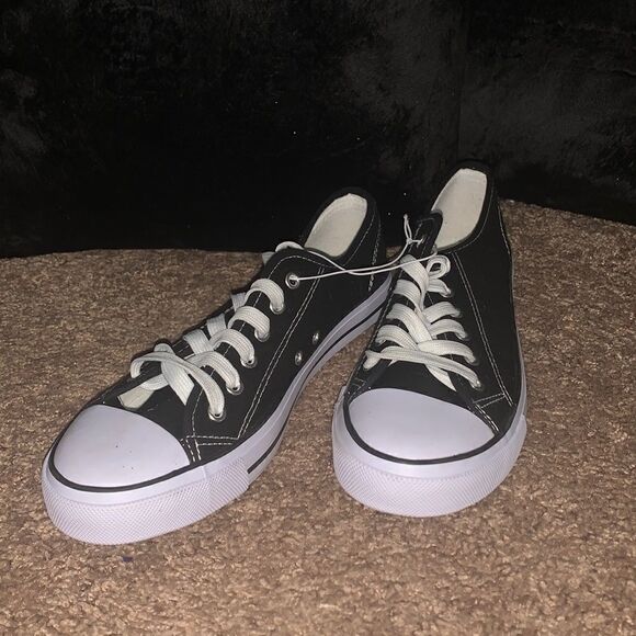 Men Canvas Chuck Sneakers - Picture 3 of 7